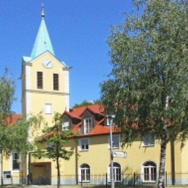 (Berlin Charlottenburg-Wilmersdorf) St. Petrus (FSSPX)