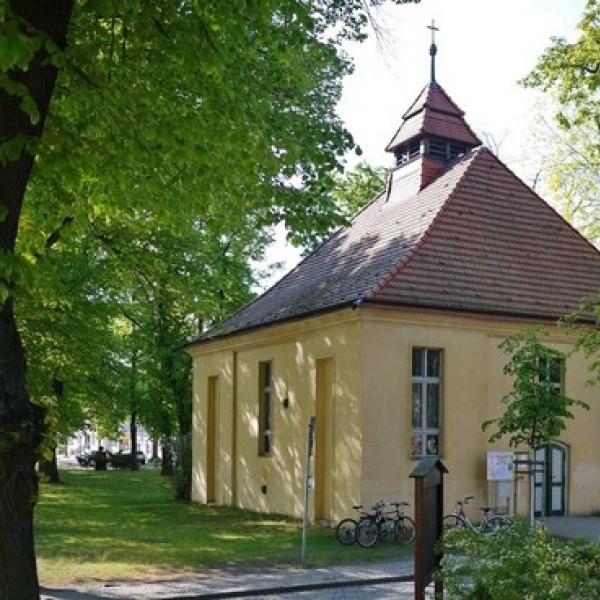 (Berlin) Evang. Kirche Berlin-Müggelheim