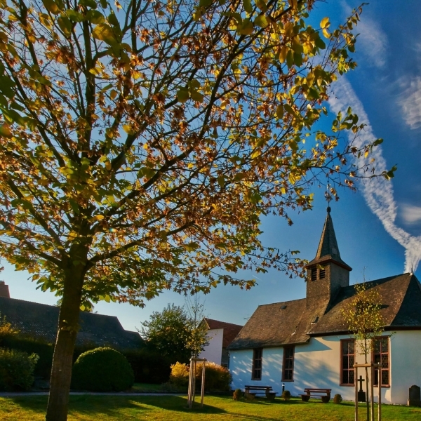 (Butzbach-Ebersgöns) Kirche / Gemeindehaus Ebersgöns