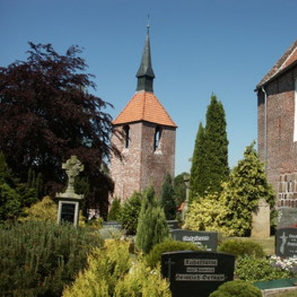 (Friedeburg) St.-Martinus-Kirche