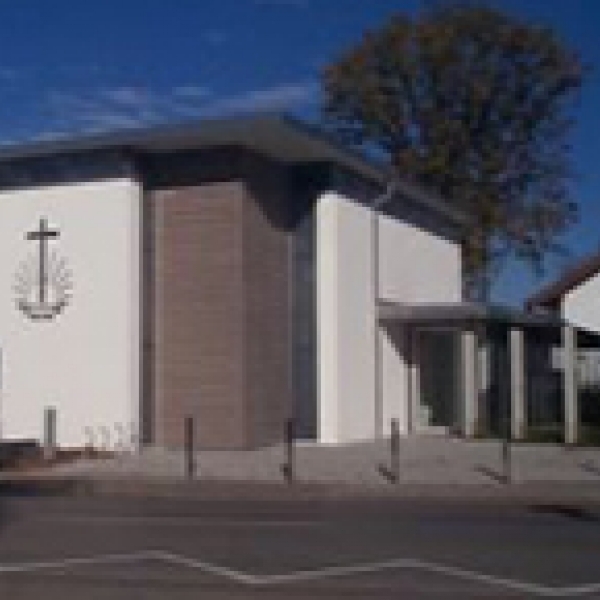 (Grafing b. München) Neuapostolische Kirche
