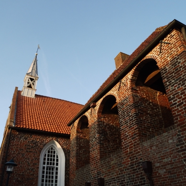 (Krummhörn Loquard) Kirche Loquard