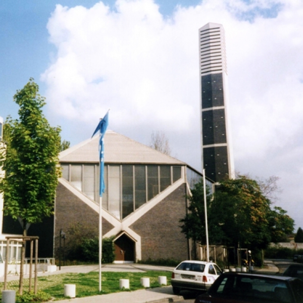 (Leverkusen Küppersteg-Bürrig) Petruskirche