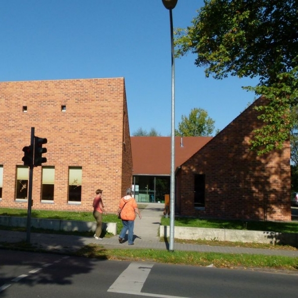 (Schönefeld) Gemeindezentrum Großziethen