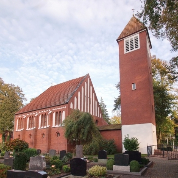 (Westoverledingen Völlnerkönigsfehn) Christus-Kirche