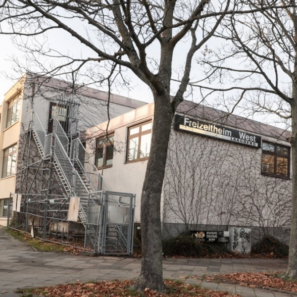(Wolfsburg Laagberg) Christus Zentrum Wolfsburg