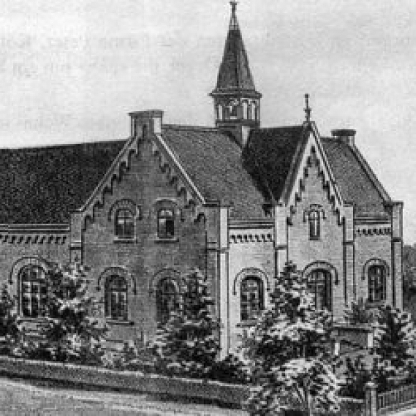 (Wuppertal) Kirche der Lebensspendenden Quelle